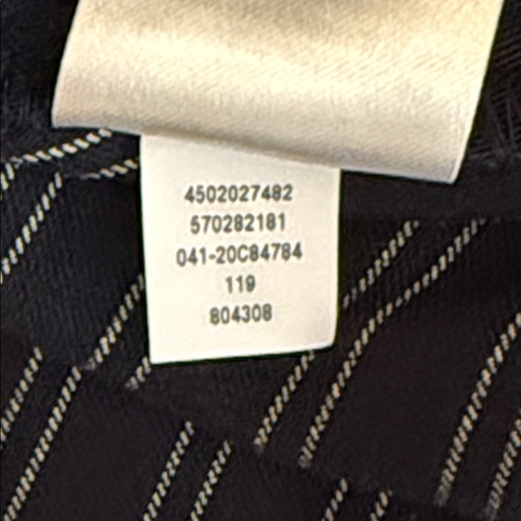 Chico's Navy So Slimming Brigitte Pinstriped Button Hem Crop Pants Size 6 - Picture 11 of 12